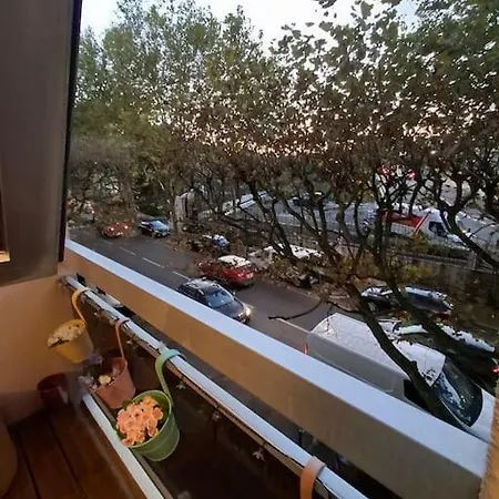 Apartment Porte De Paris Standing
