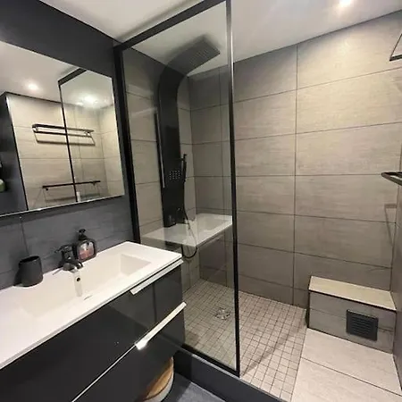Porte De Paris Standing Apartment *