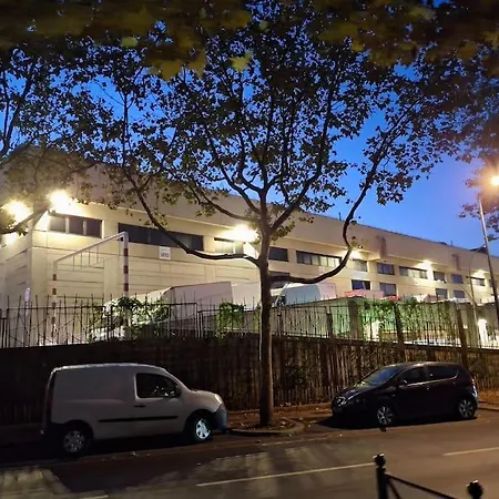 Porte De Paris Standing Apartment Vanves
